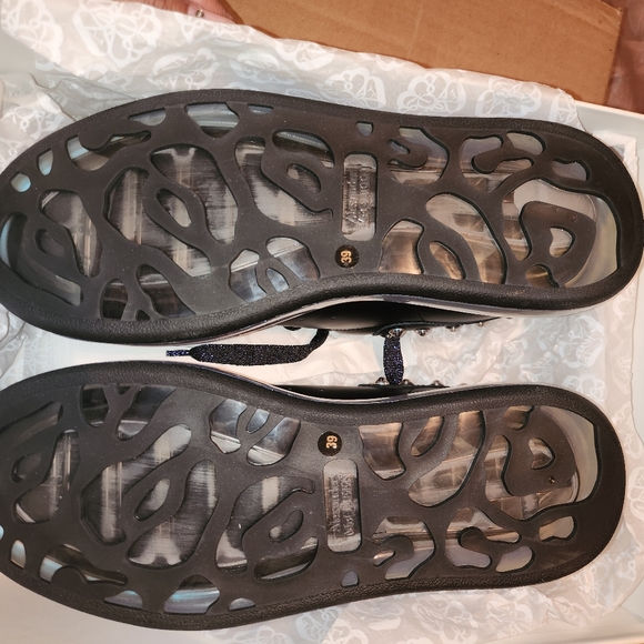 Alexander McQueen Women's Sneakers Sz EU 39 (2 colors Black & White) - Picture 15 of 16
